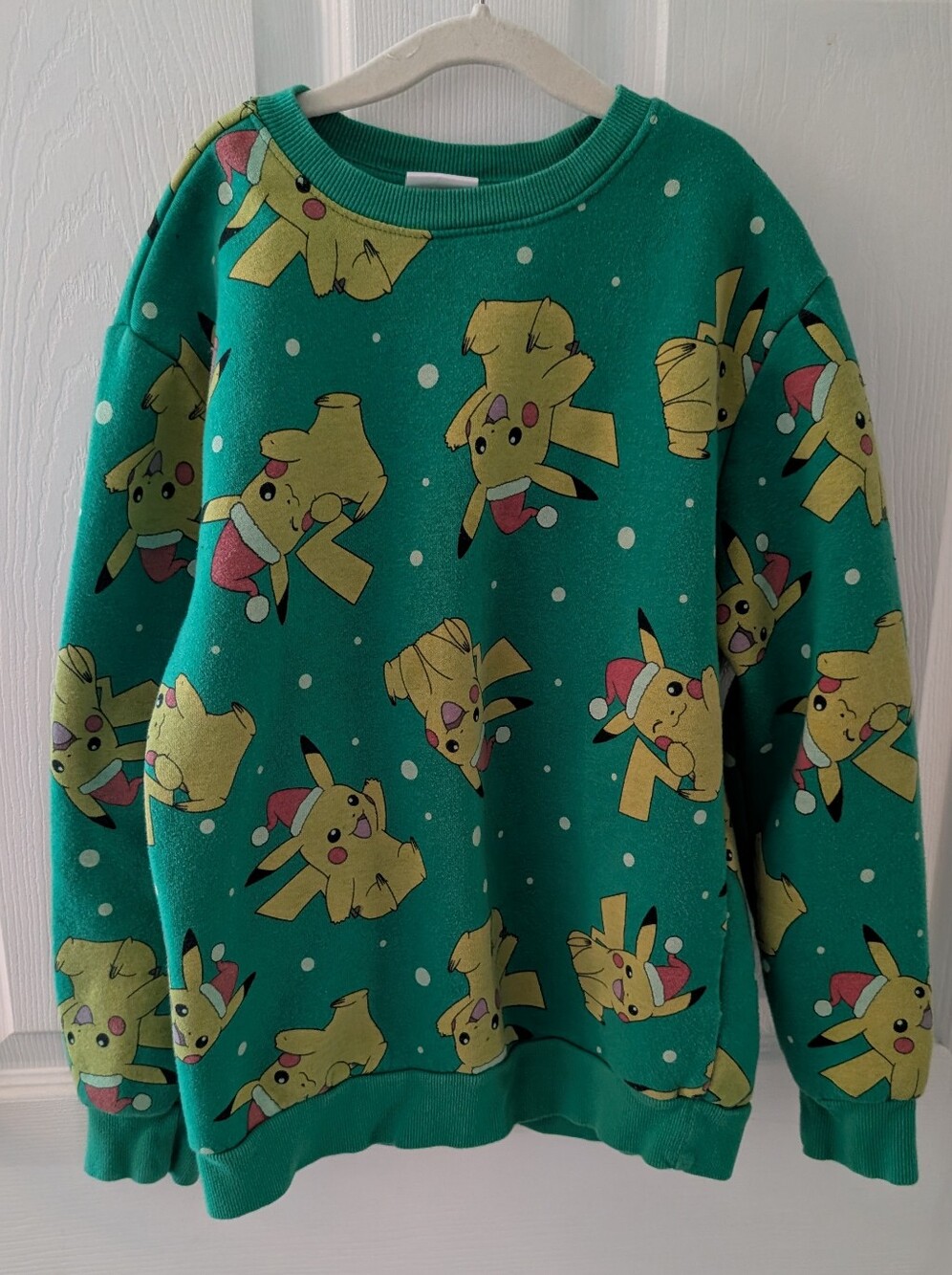 Pokemon Kids Green Christmas Pikachu Sweatshirt, Size Medium, Cotton Blend